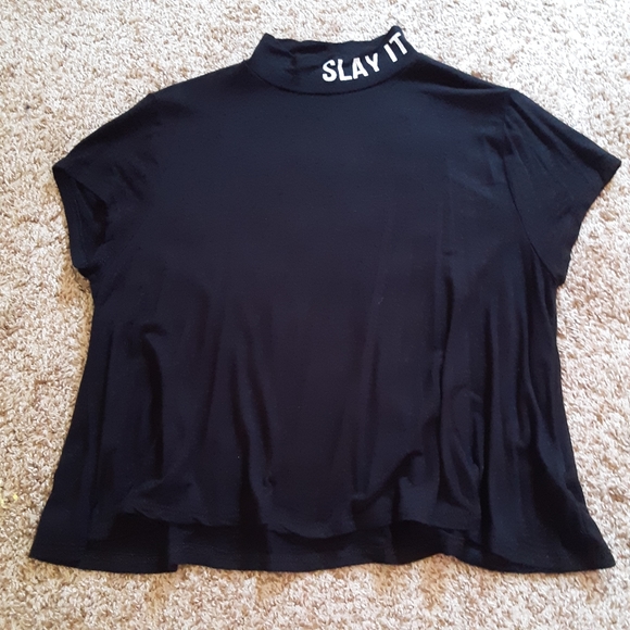 For @uniquenpink ... "Slay It" Crop Top - Picture 3 of 5